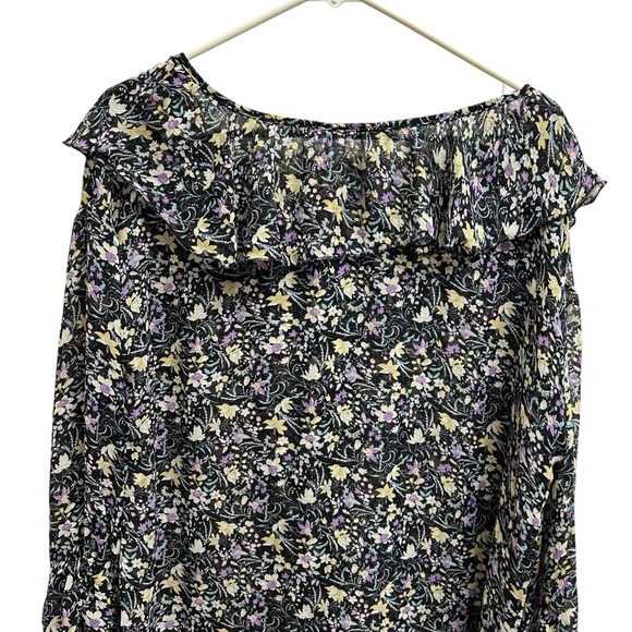 Floral Ruffle Blouse - Picture 4 of 12